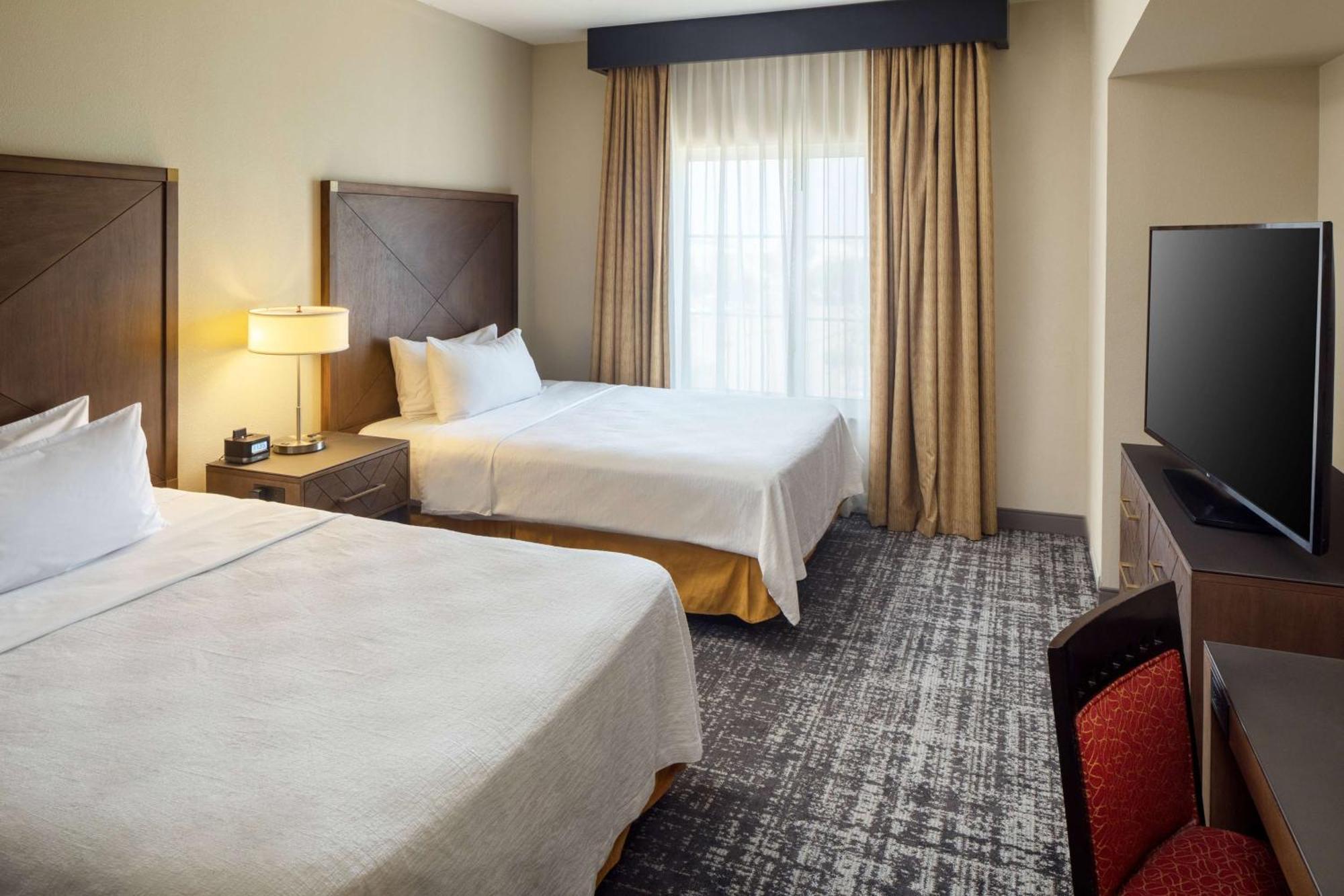 Embassy Suites By Hilton Laredo Ngoại thất bức ảnh