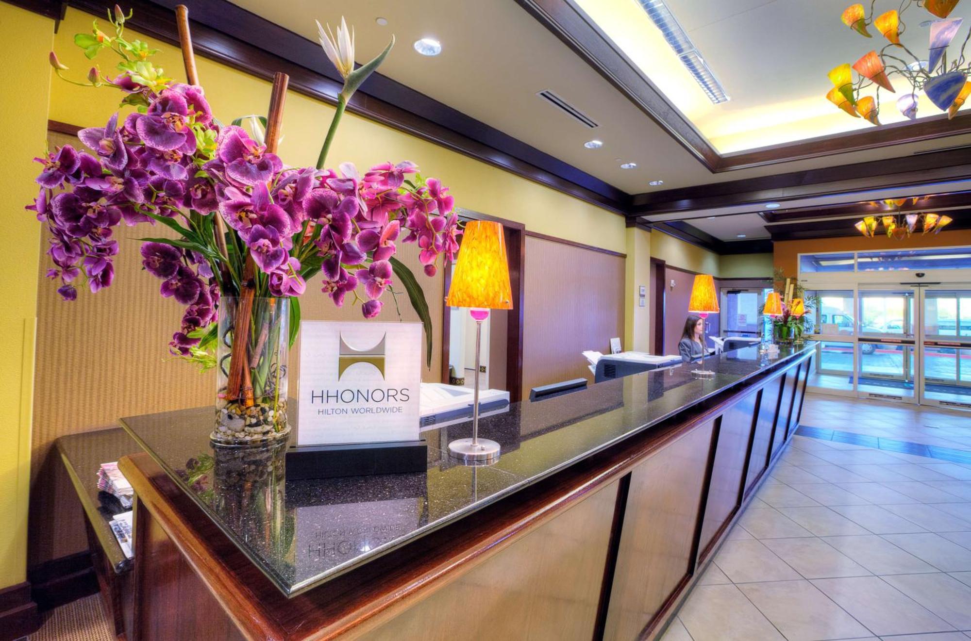 Embassy Suites By Hilton Laredo Ngoại thất bức ảnh