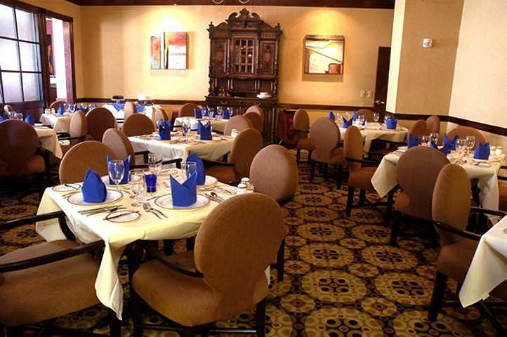 Embassy Suites By Hilton Laredo Ngoại thất bức ảnh